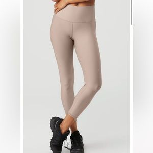 COPY - Alo beige leggings